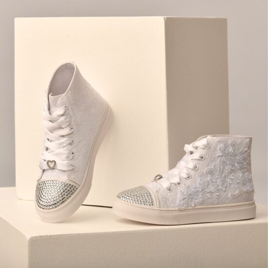 Sweetie Pie High top with lace appliqué and diamond toe